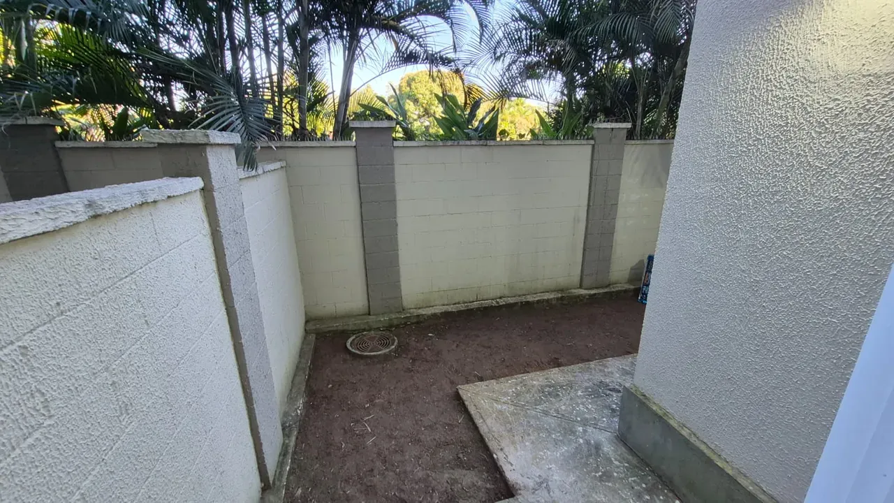 Apartamento sem mobília com 2 quartos e quintal — photo 21