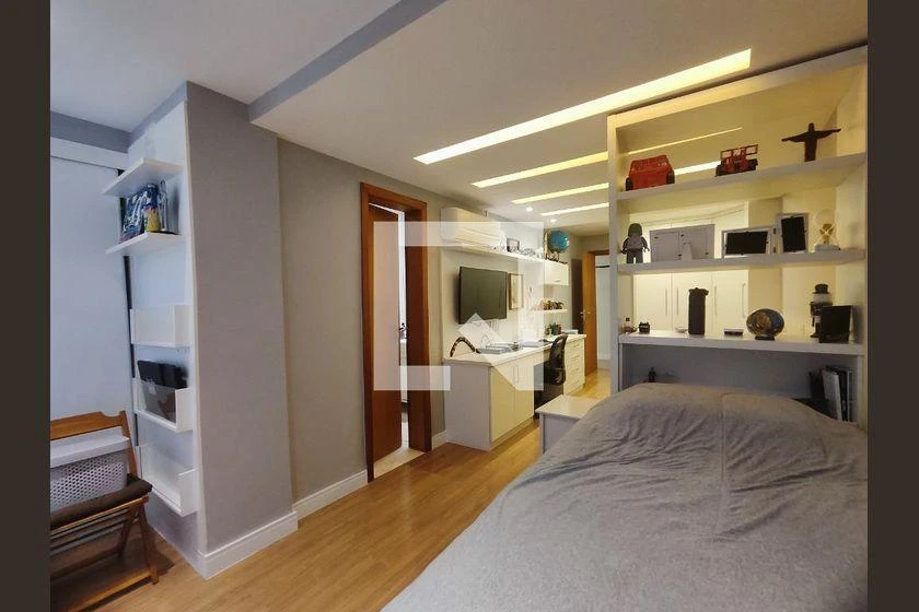 Rental apartment with 4 bedrooms, 360 m² and a balcony — photo 9