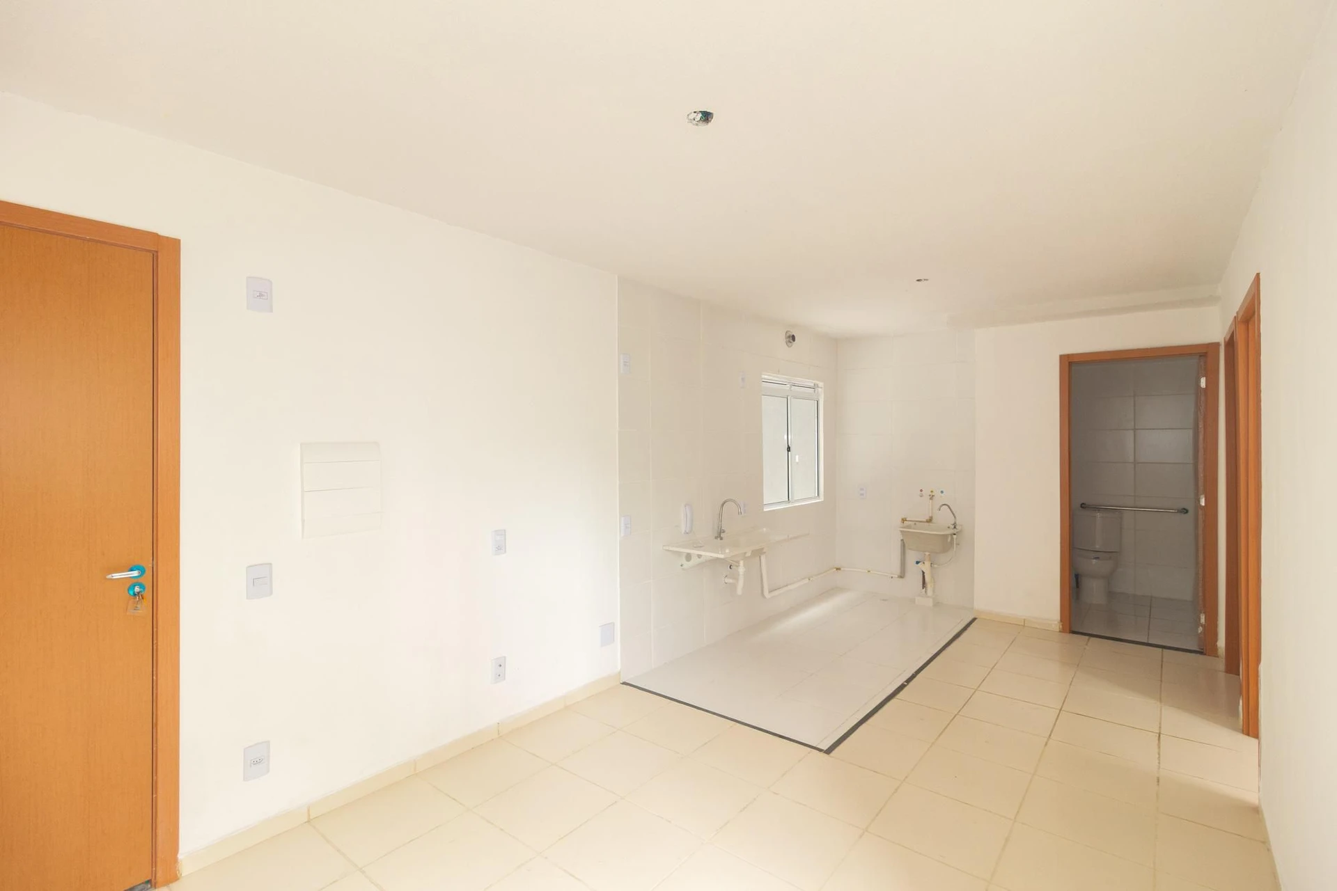 Furnished apartment, 48 m², with a grill on the balcony — photo 17