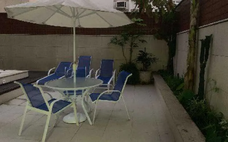 Furnished 1-bedroom apartment with 2 bathrooms — photo 11