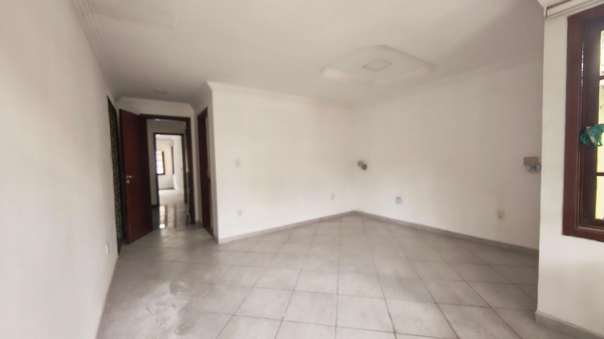 3-bedroom house with a walk-in closet in Rio de Janeiro — photo 4