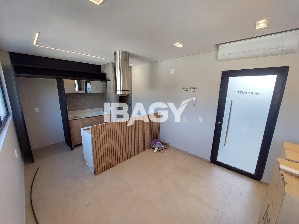 Furnished 2-bedroom apartment with gas stove kitchen — photo 12