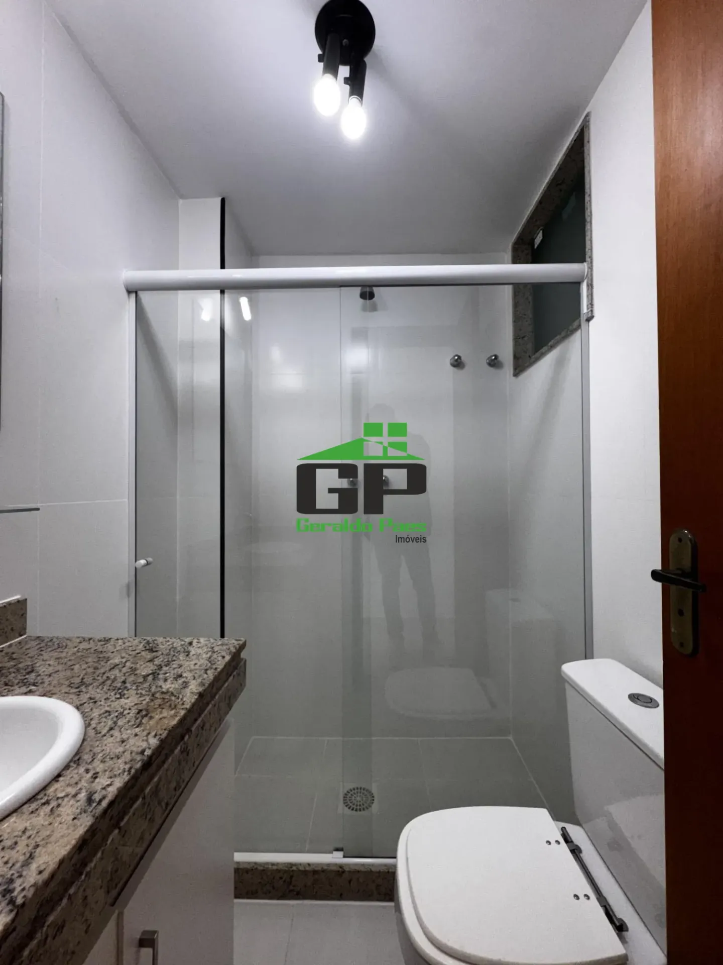 3-bedroom apartment with 2 en-suites and a balcony — photo 5
