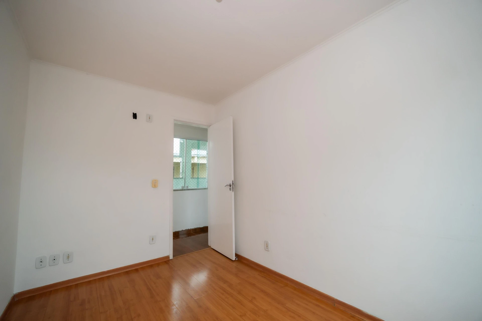House, 70 m², with a glass-enclosed balcony — photo 19