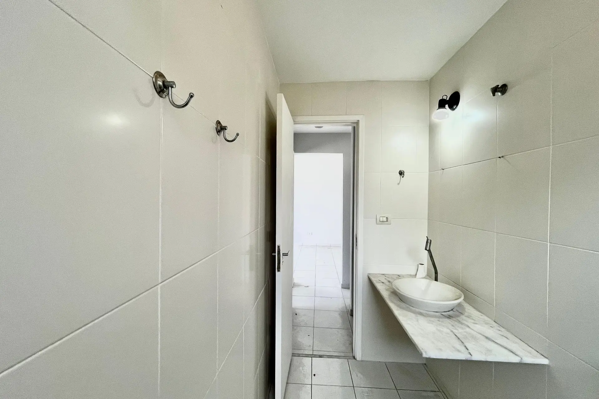 1-bedroom apartment for rent with balcony and parking — photo 38