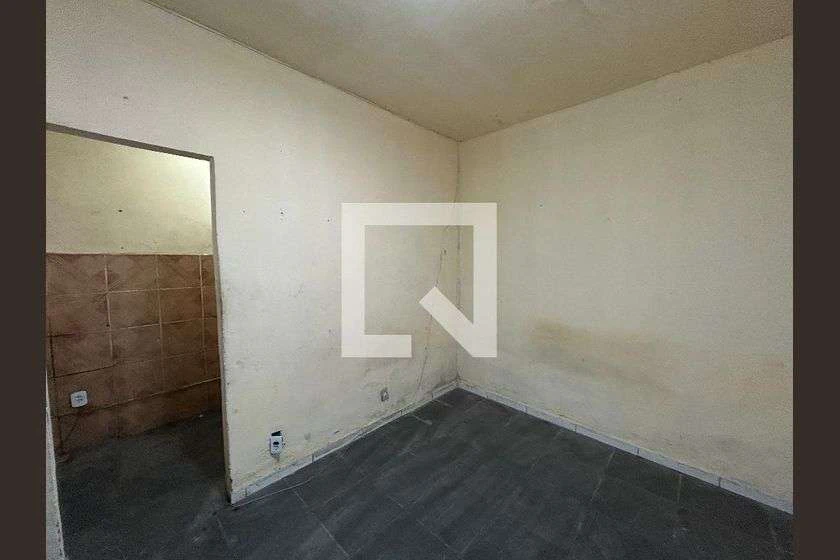 26 m² studio with a separate, closed-off kitchen — photo 17