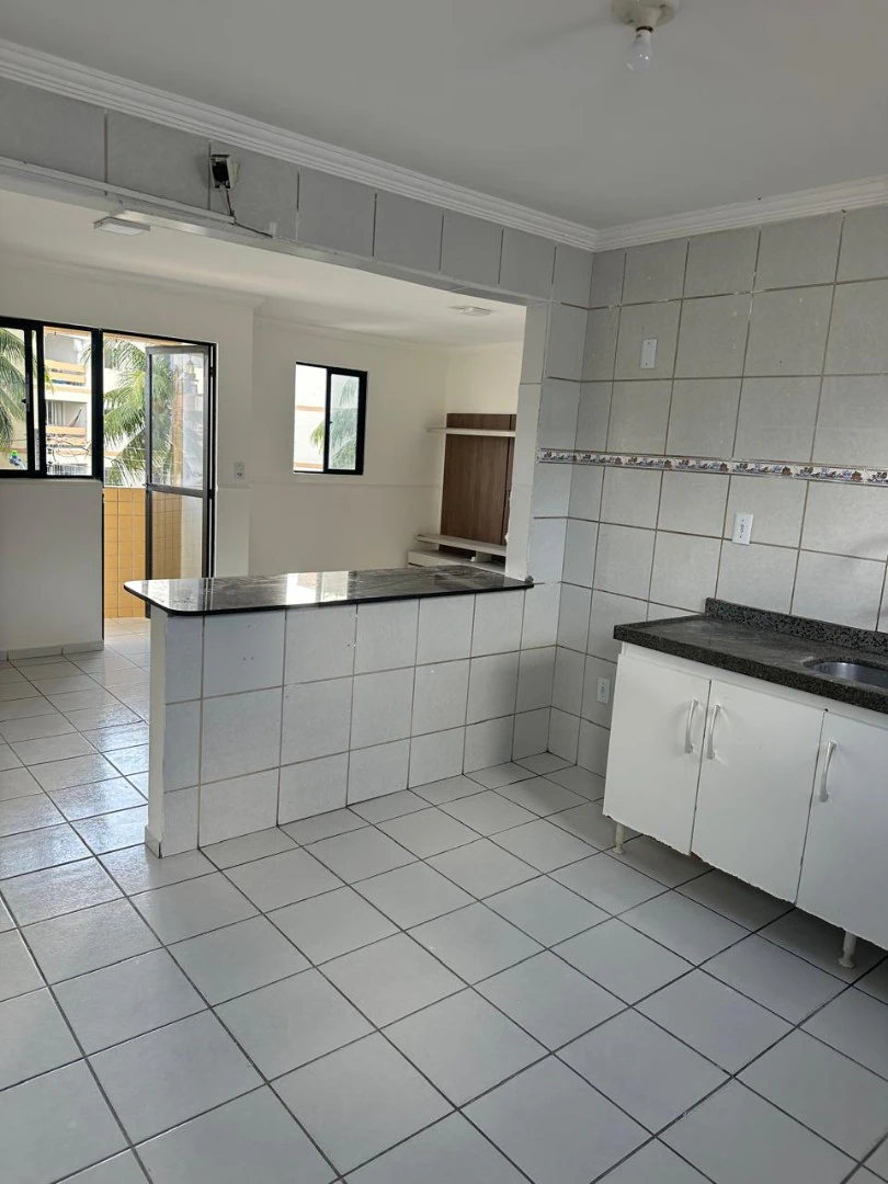 Departamento de 3 dormitorios, 1 con baño propio, 80 m²