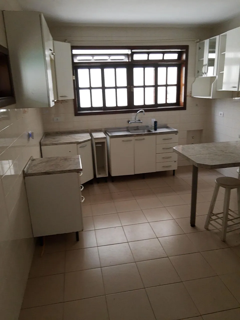 House for rent with 4 bedrooms and 3 bathrooms — photo 20