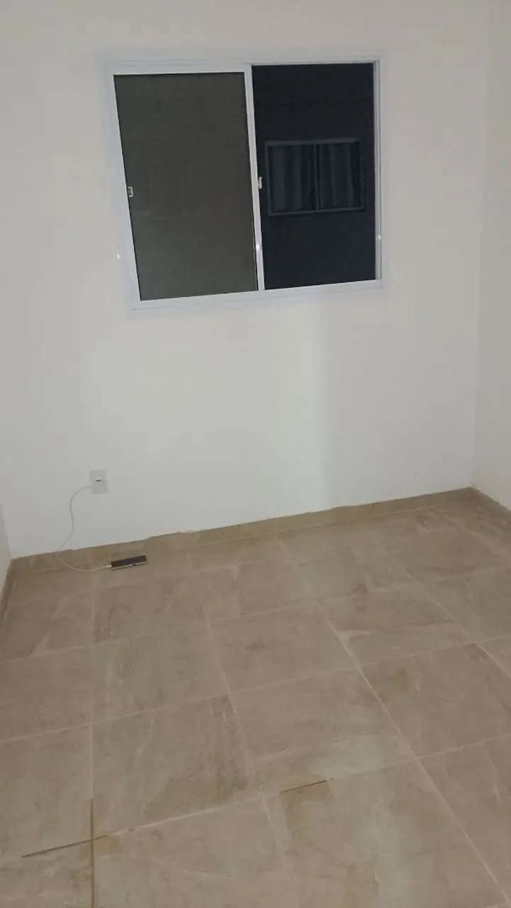 2-bedroom apartment in a building with a gym — photo 4