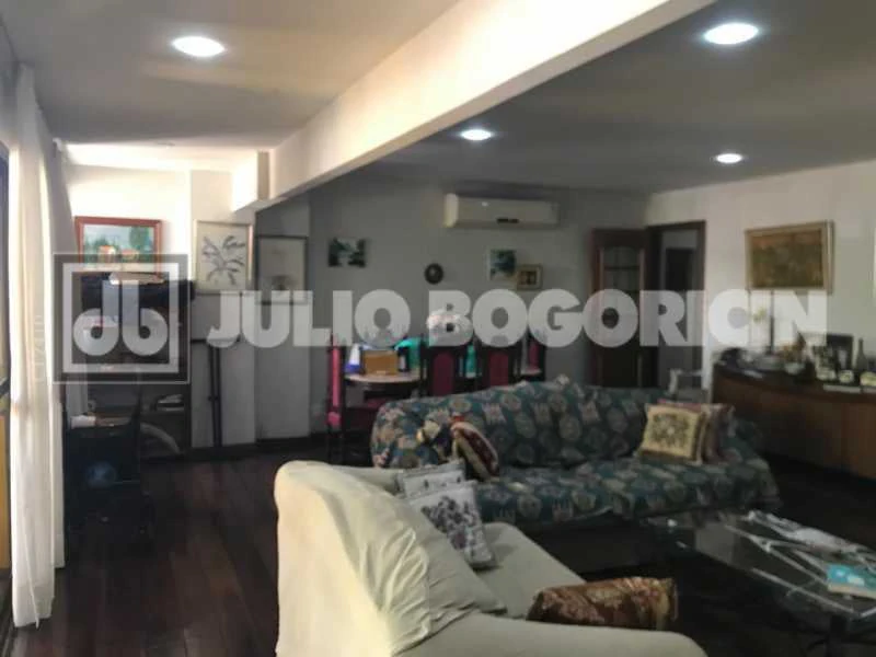 Furnished 167 m² apartment with 3 bedrooms and balcony — photo 16