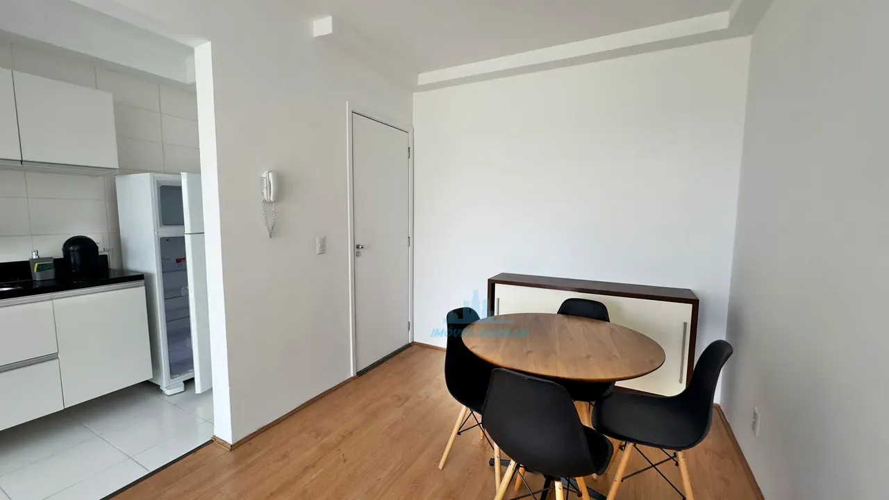 Furnished 2-bedroom apartment with private garden — photo 2