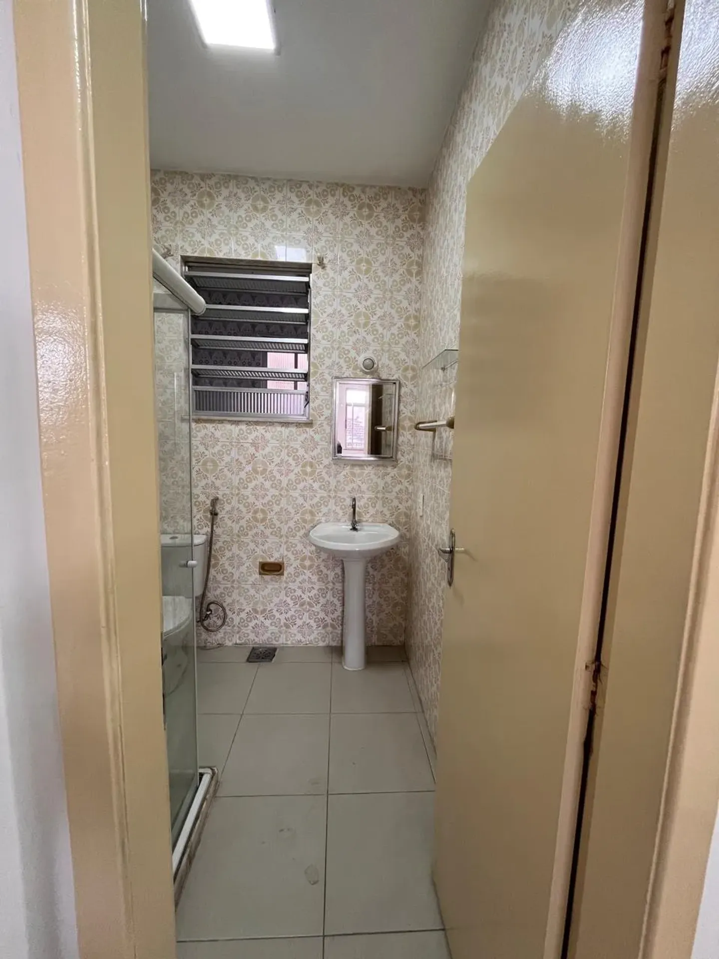 2-bedroom apartment with suite on the 4th floor — photo 35