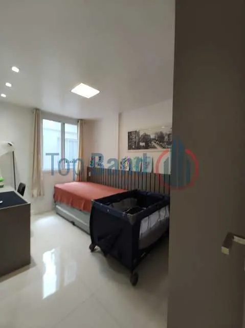 Furnished 3-bedroom apartment with open-plan kitchen — photo 7