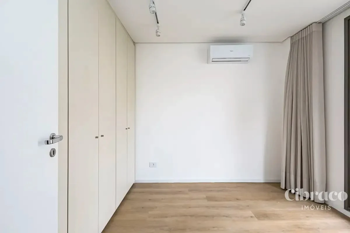 1-bedroom apartment with balcony on the 2nd floor