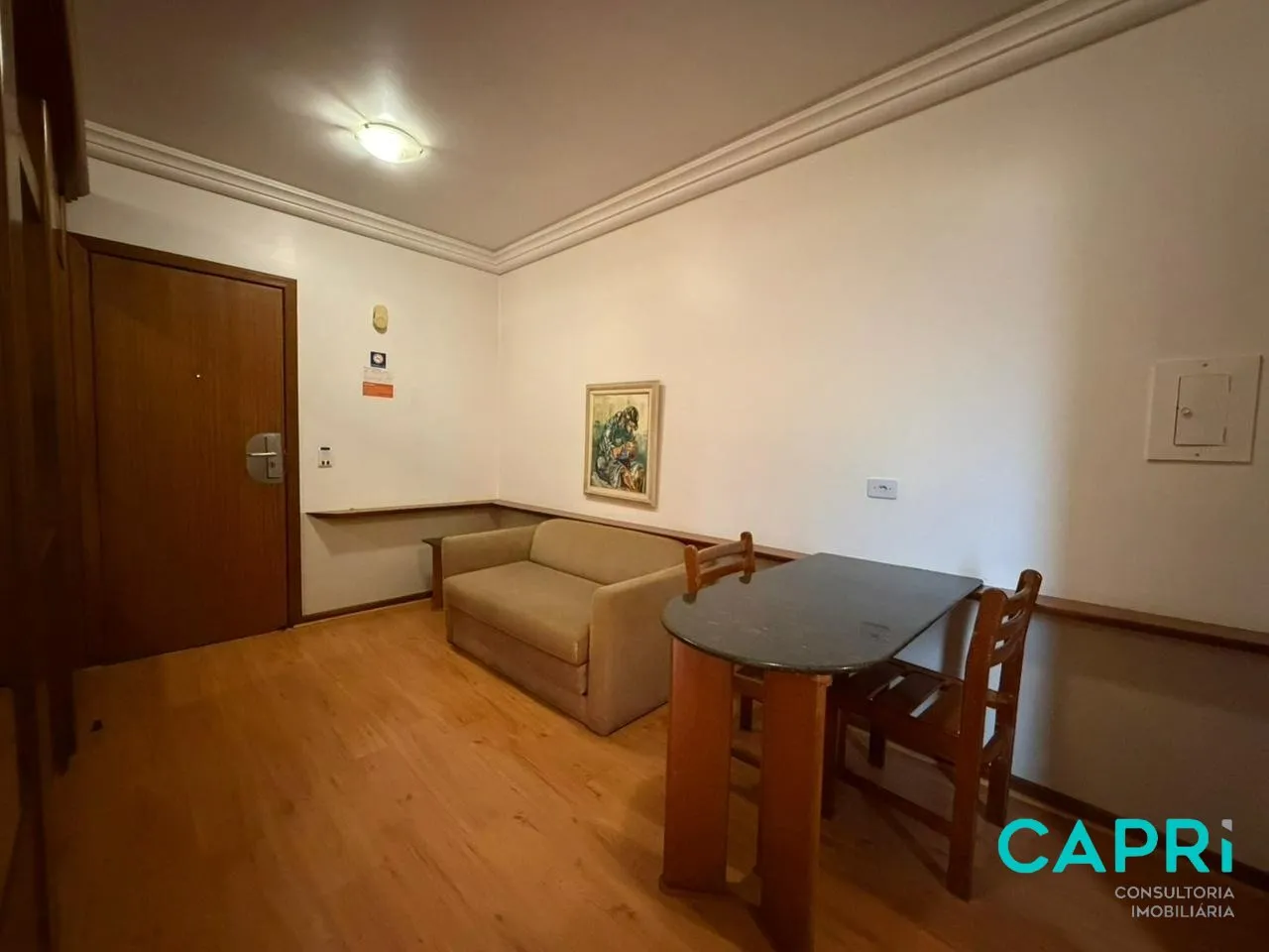 One-bedroom apartment with a washing machine — photo 9