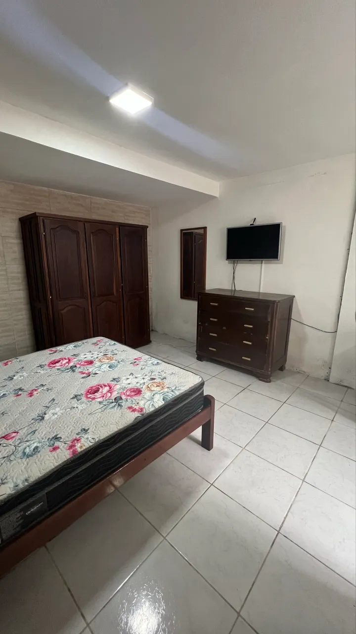 Furnished studio with electric stove and glass shower