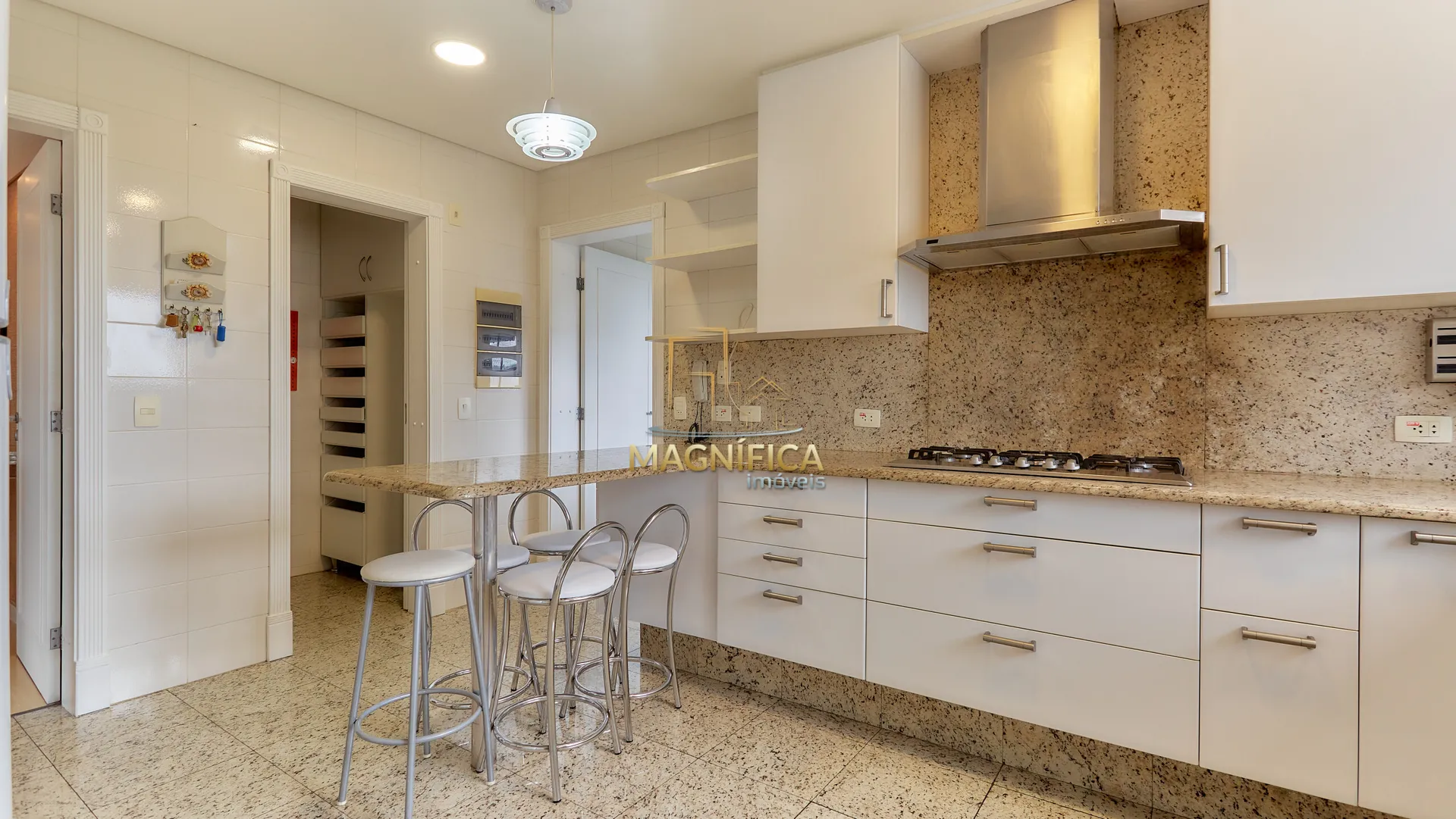 Apartamento de 322 m² con 3 suites y 4 plazas de garaje — photo 20