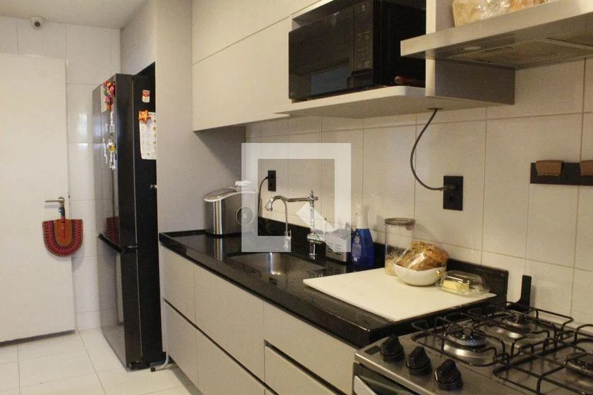 Furnished apartment, 115 m², with a glass-enclosed balcony — photo 26