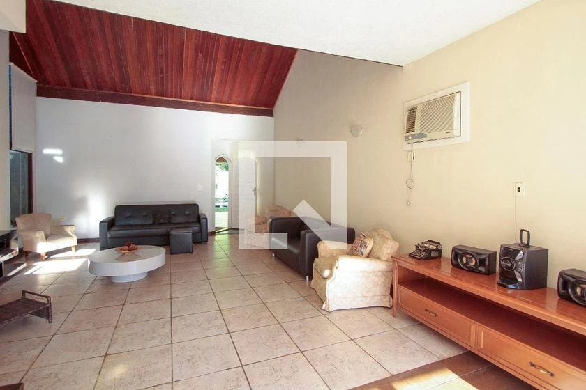 Меблированный дом с 4 спальнями и 3 сьютами, 450 м² — photo 10