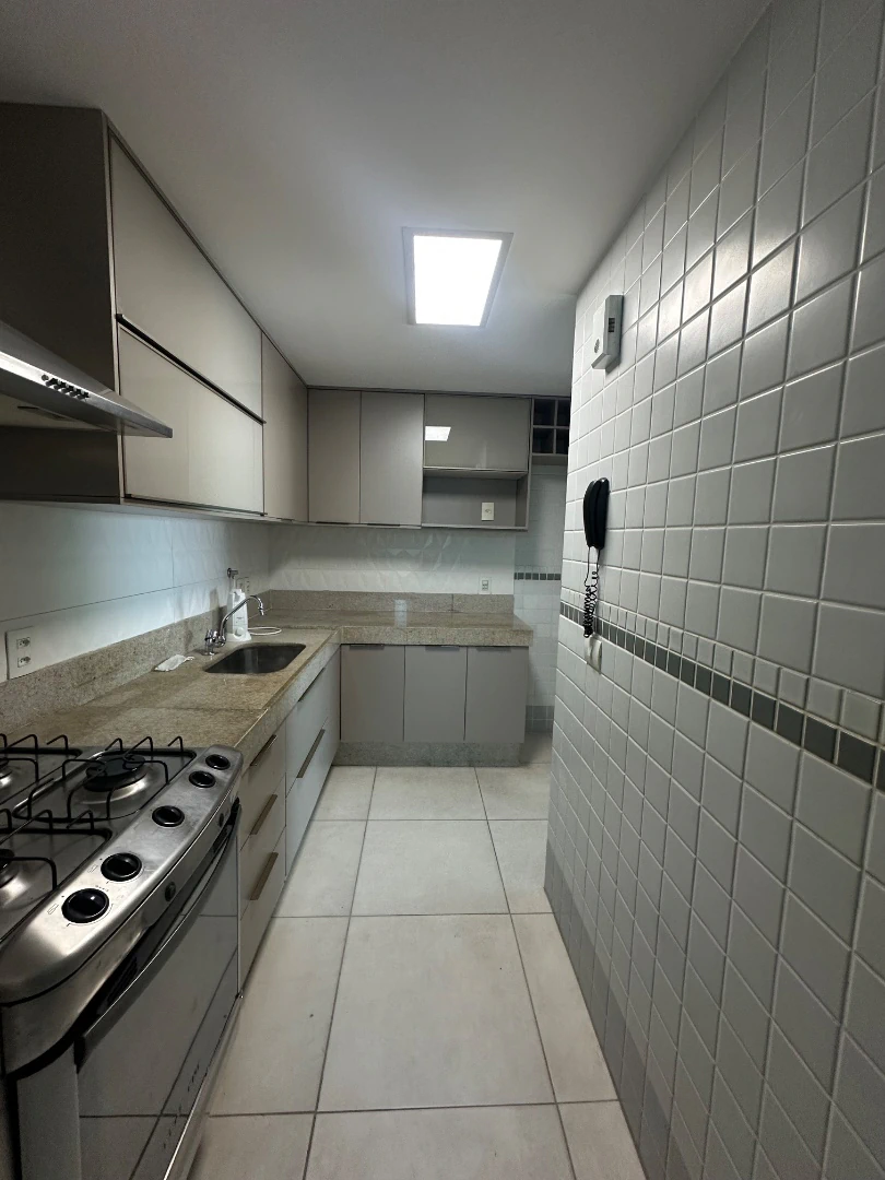 Apartment, 94 m², with a glass-enclosed balcony — photo 7