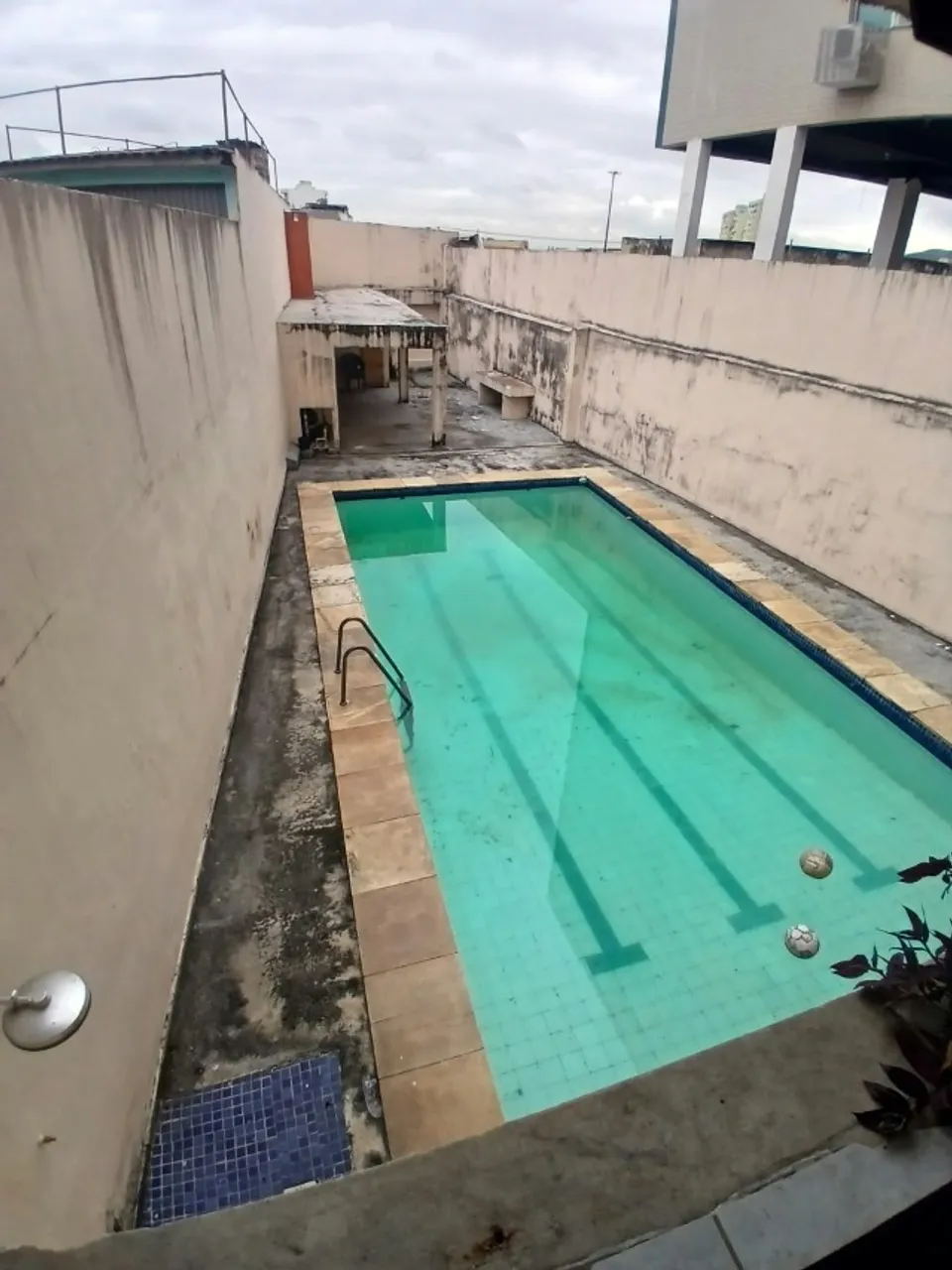 Departamento de 3 dormitorios en edificio con piscina — photo 18