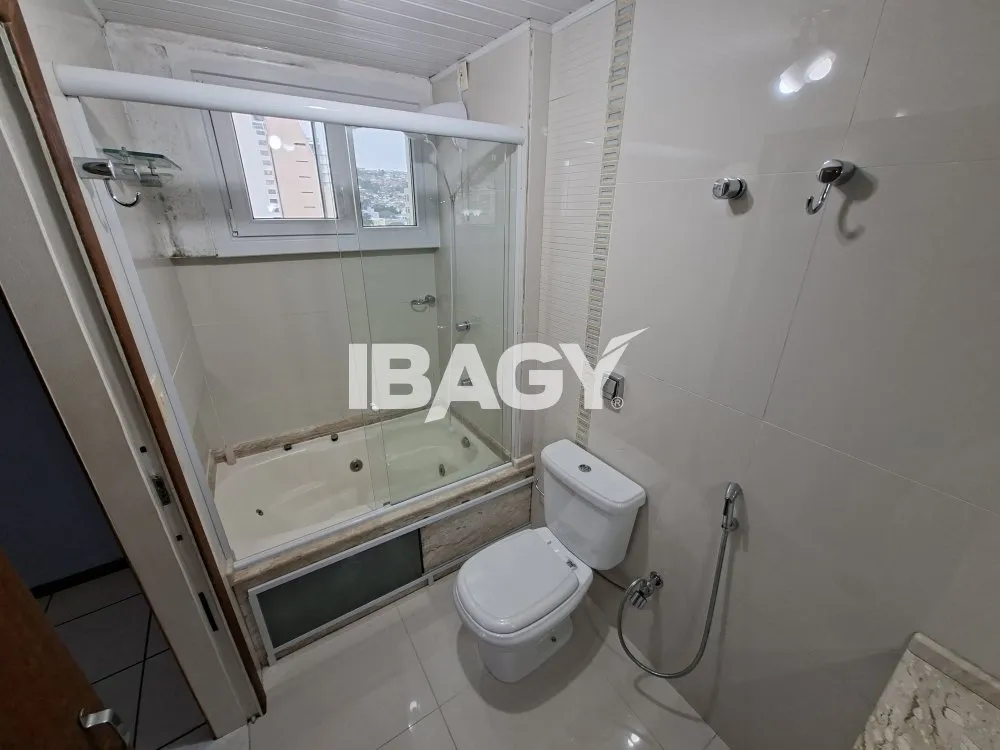 Apartamento de alquiler con 4 dormitorios y 120 m² — photo 17