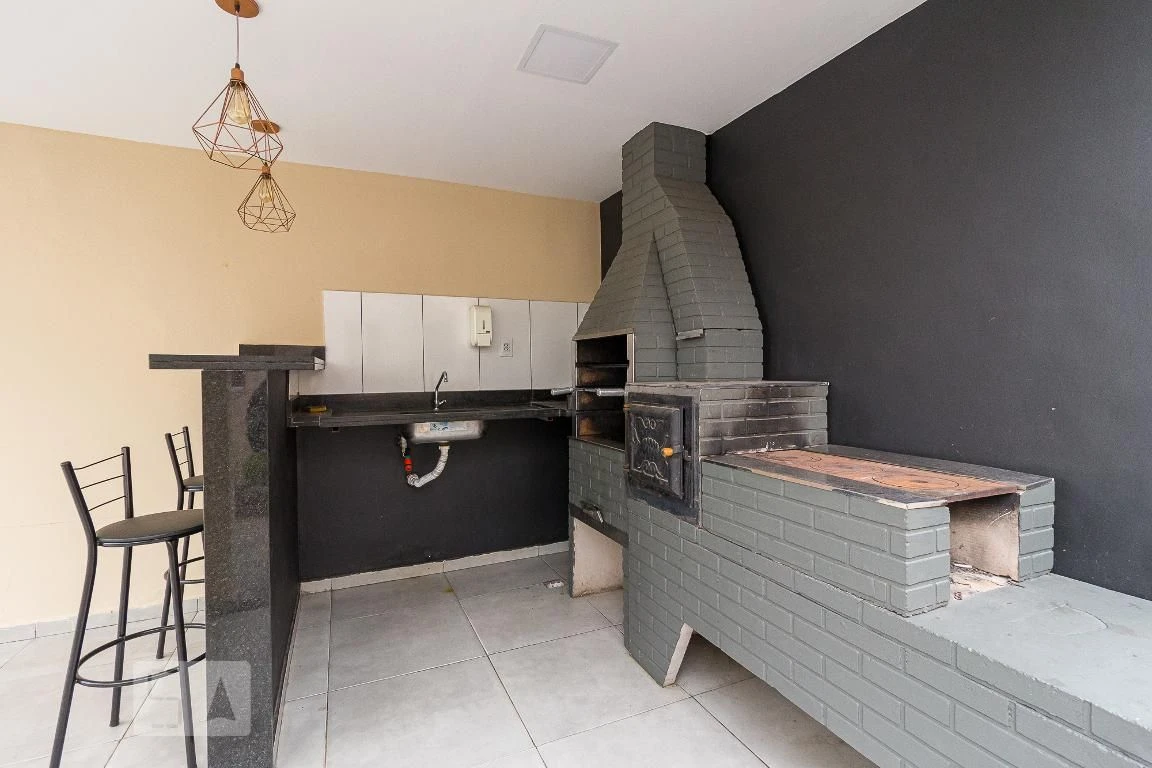 Apartamento sem mobília com cozinha fechada e 2 quartos — photo 8