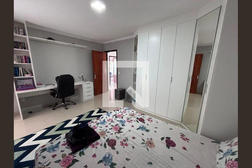 Casa sem mobília com 4 quartos e 618 m² — photo 46