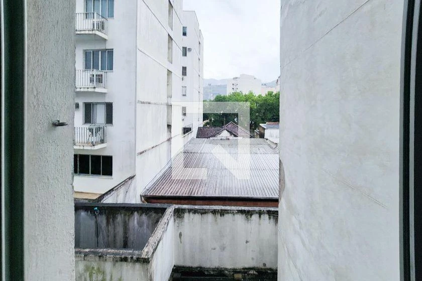Unfurnished 2-bedroom rental apartment with 2 bathrooms — photo 14