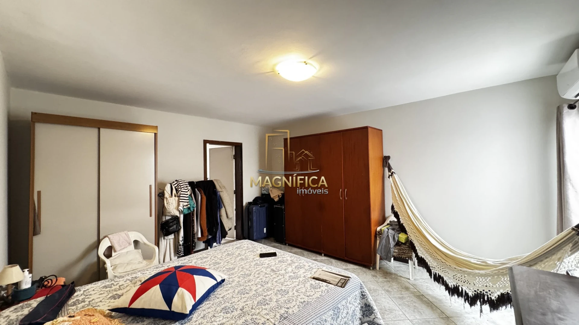 Washing machine in a 3-bedroom house, 255 m² — photo 4