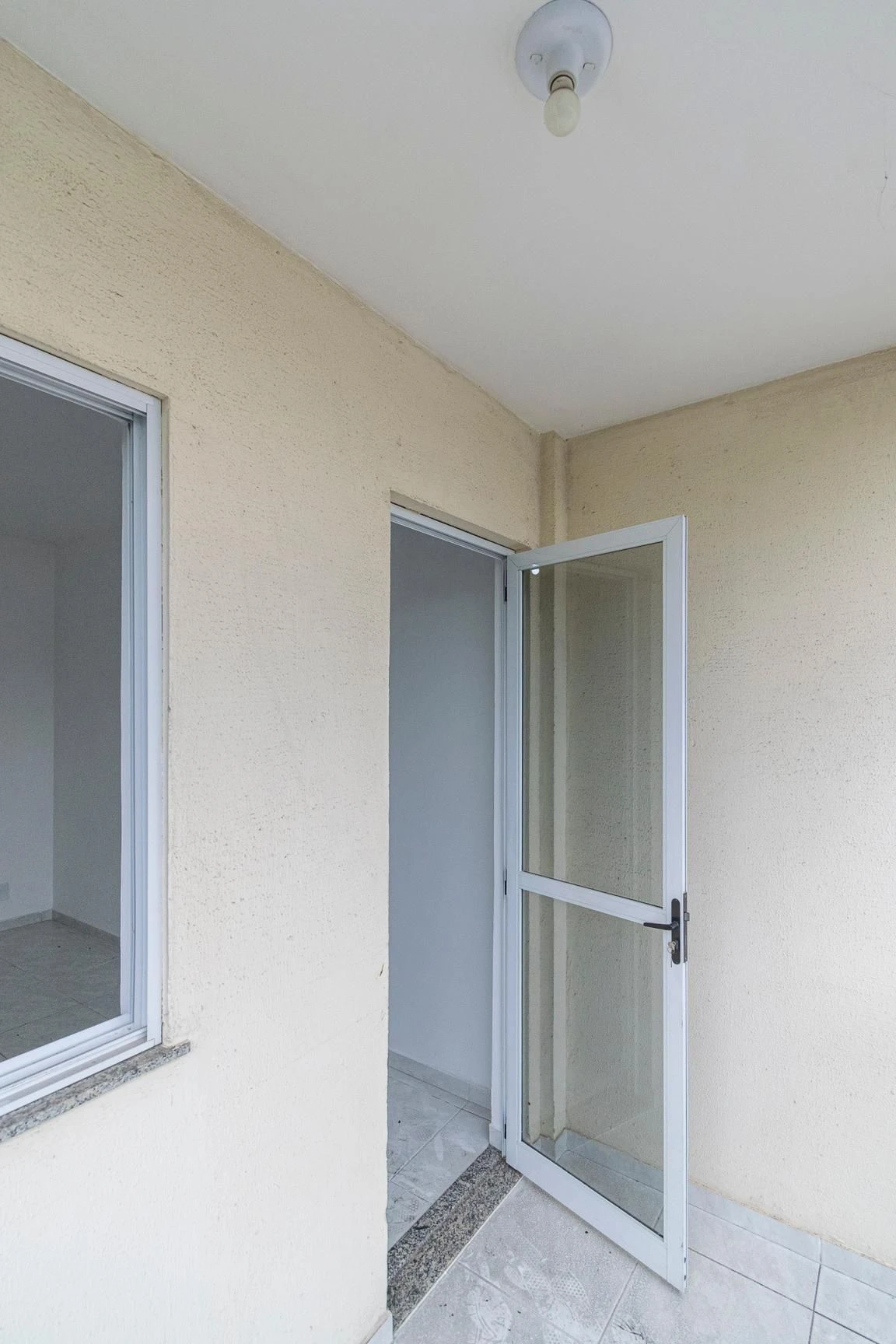 Washing machine in a 2-bedroom apartment, 68 m² — photo 25
