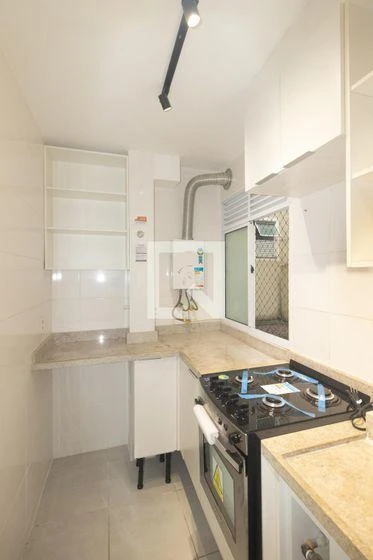 2-bedroom apartment in a building with a gym — photo 22