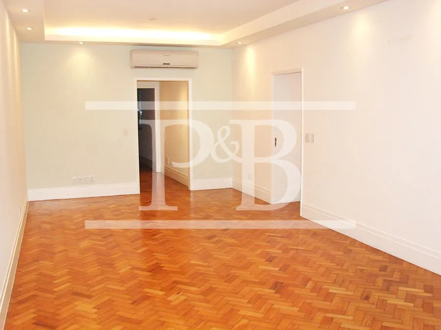 4-bedroom apartment with air conditioning — photo 9