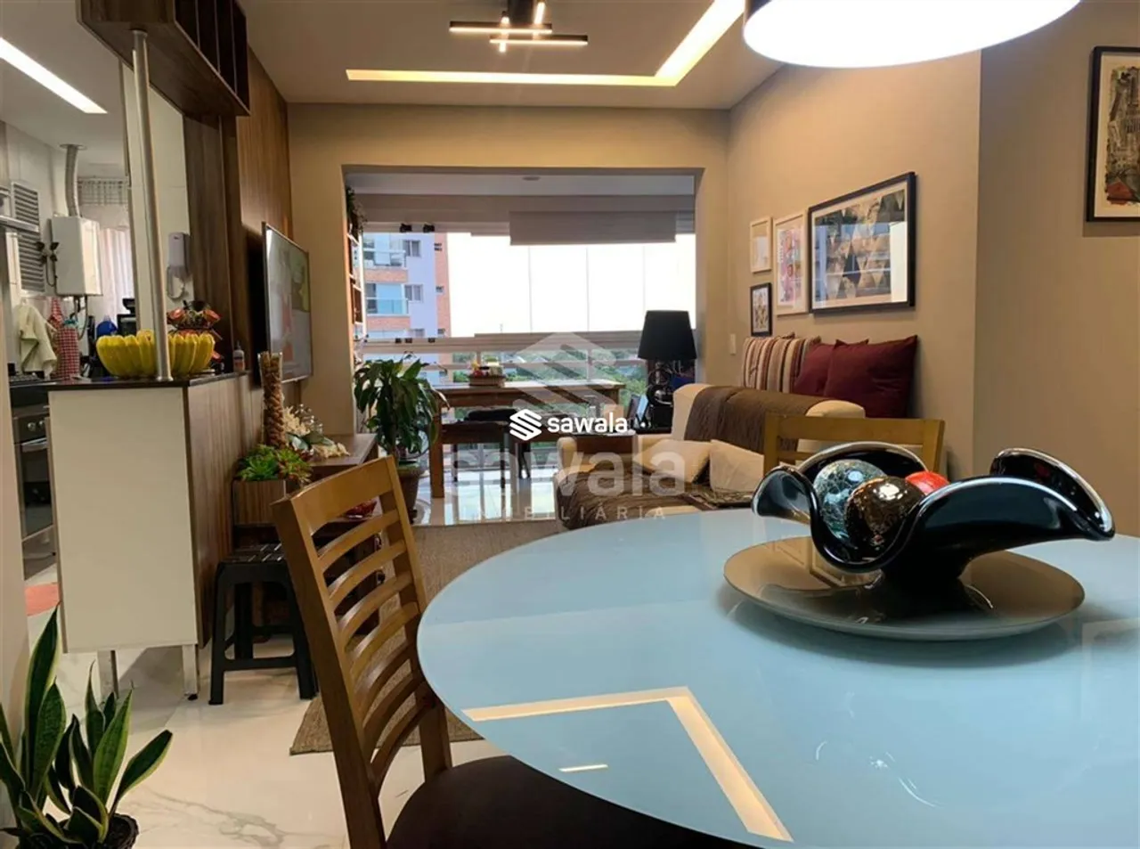 Furnished 2-bedroom apartment with 4 bathrooms — photo 2
