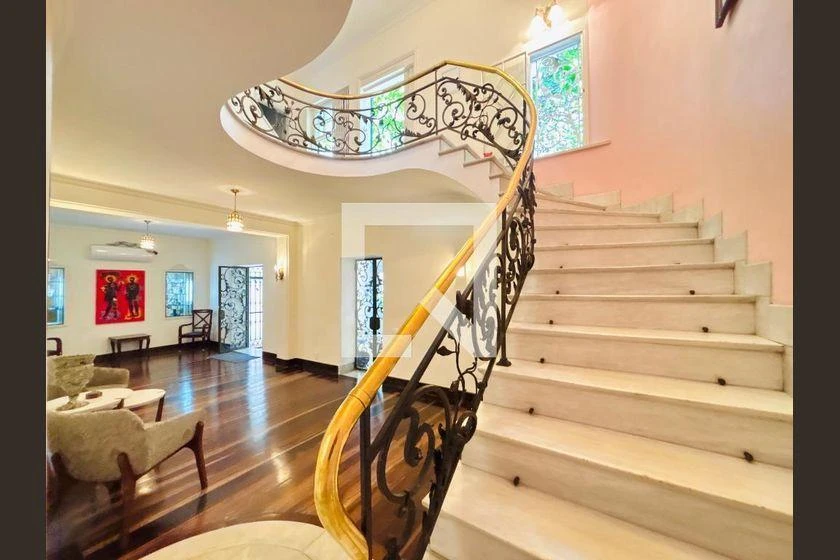 4-bedroom house with a mountain view in Rio de Janeiro — photo 29