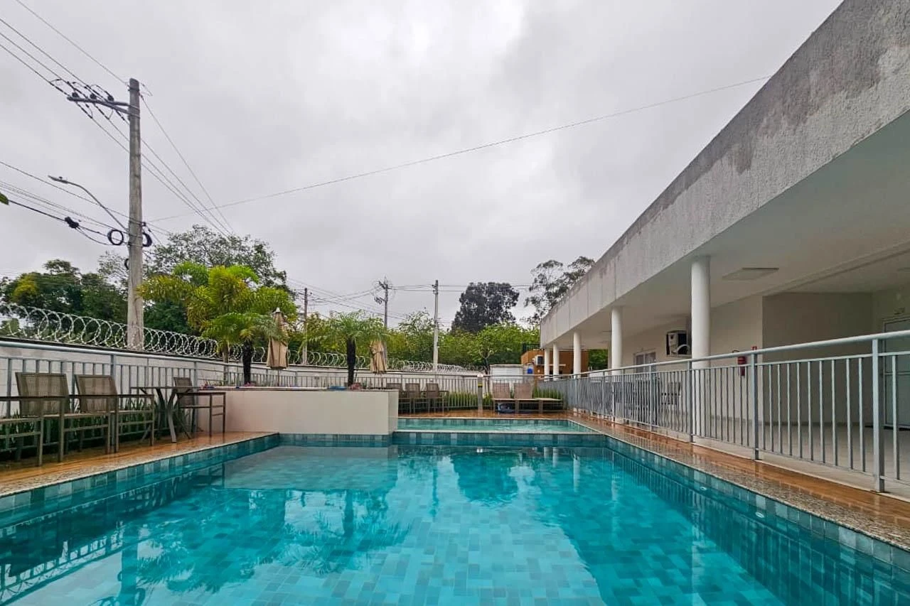 Apartamento de 2 quartos em condomínio com piscina — photo 34