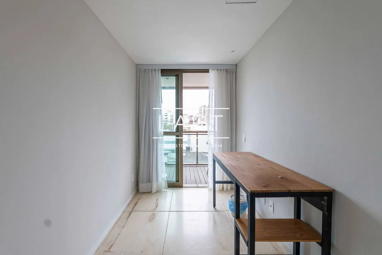 Джакузі та 2 спальні: квартира 170 м² — photo 4