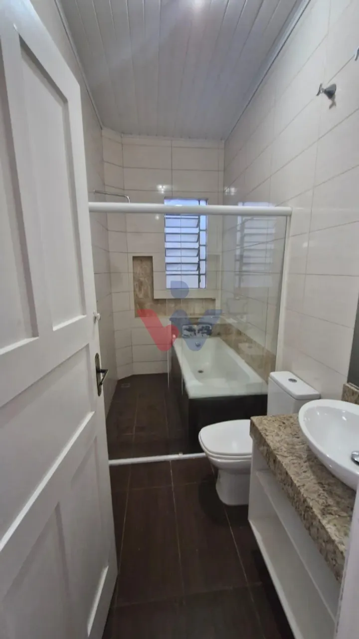 House with 2 bedrooms and 2 bathrooms plus 5 parking — photo 8