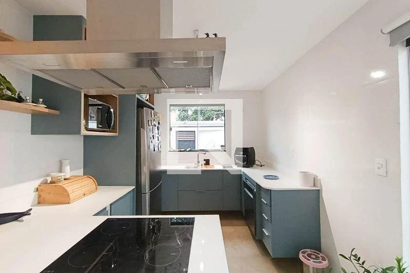 Furnished house with A/C, 2 bedrooms and 140 m² — photo 6