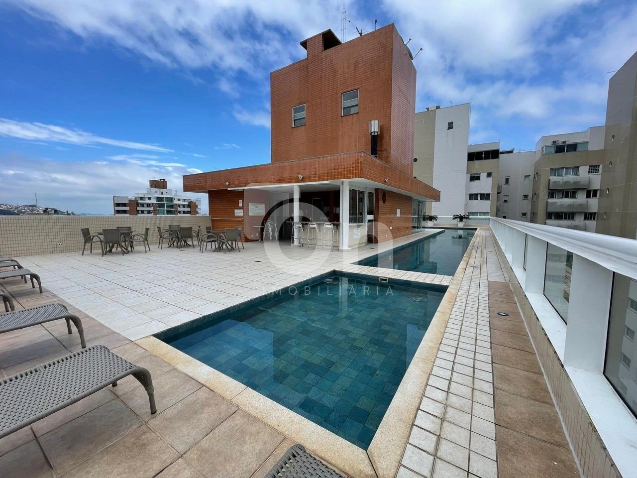 2-bedroom apartment with a water view in Florianópolis — photo 8