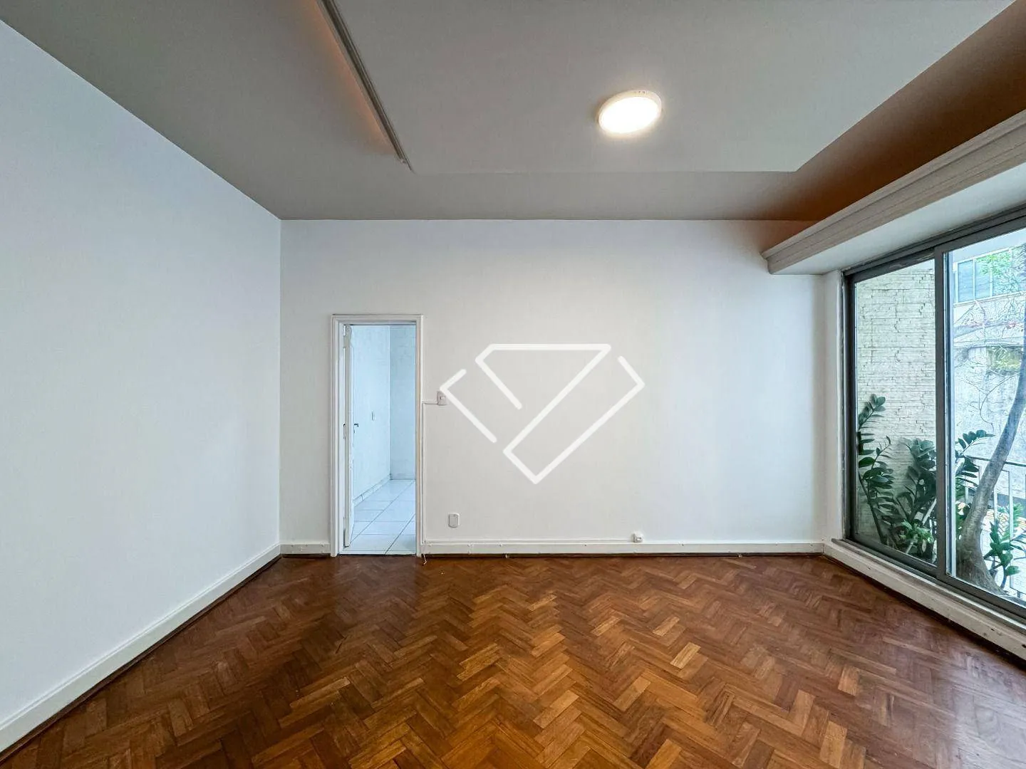 Home office in a 3-bedroom apartment, 189 m² — photo 16
