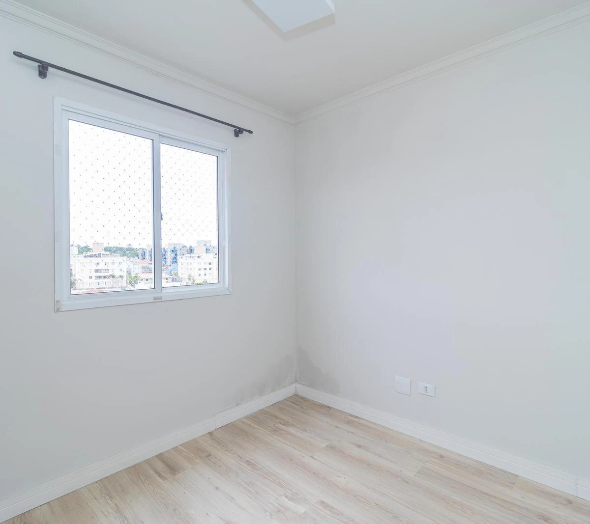 3-bedroom apartment with a home office in Curitiba — photo 13