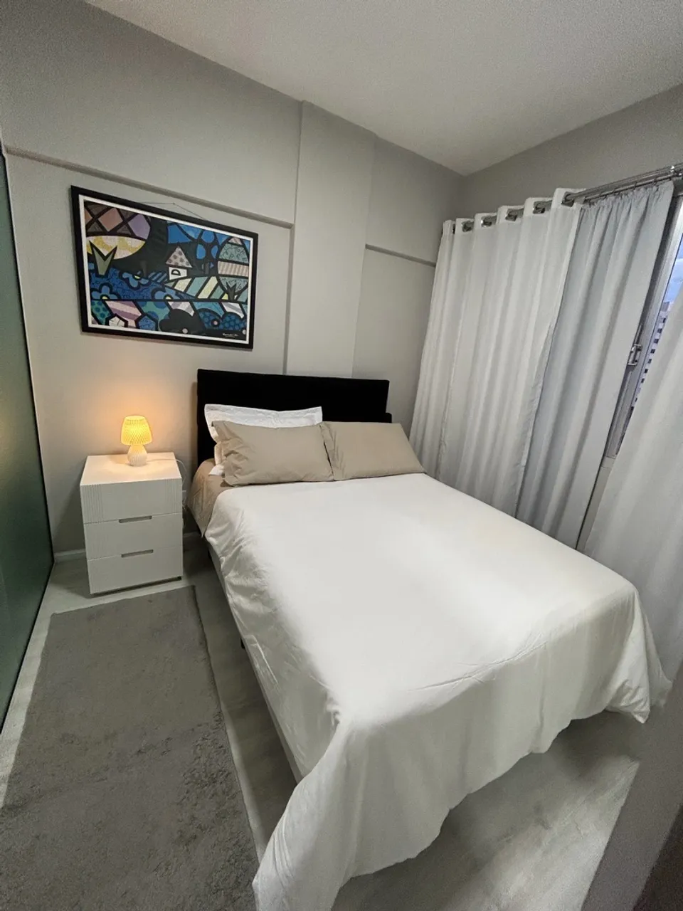 One-bedroom apartment with a dryer — photo 3