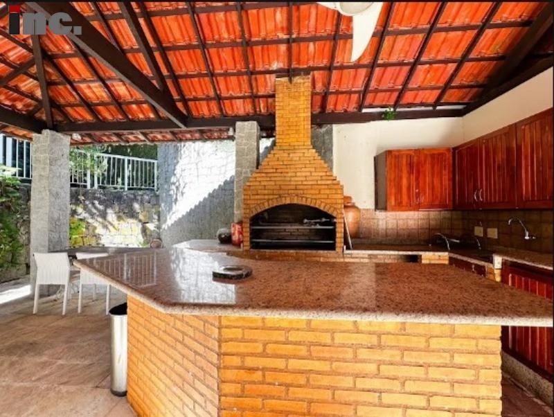Casa neocolonial con 4 dormitorios y 3 suites — photo 9