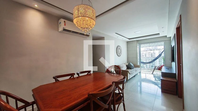 3-bedroom apartment in a building with a gym — photo 7