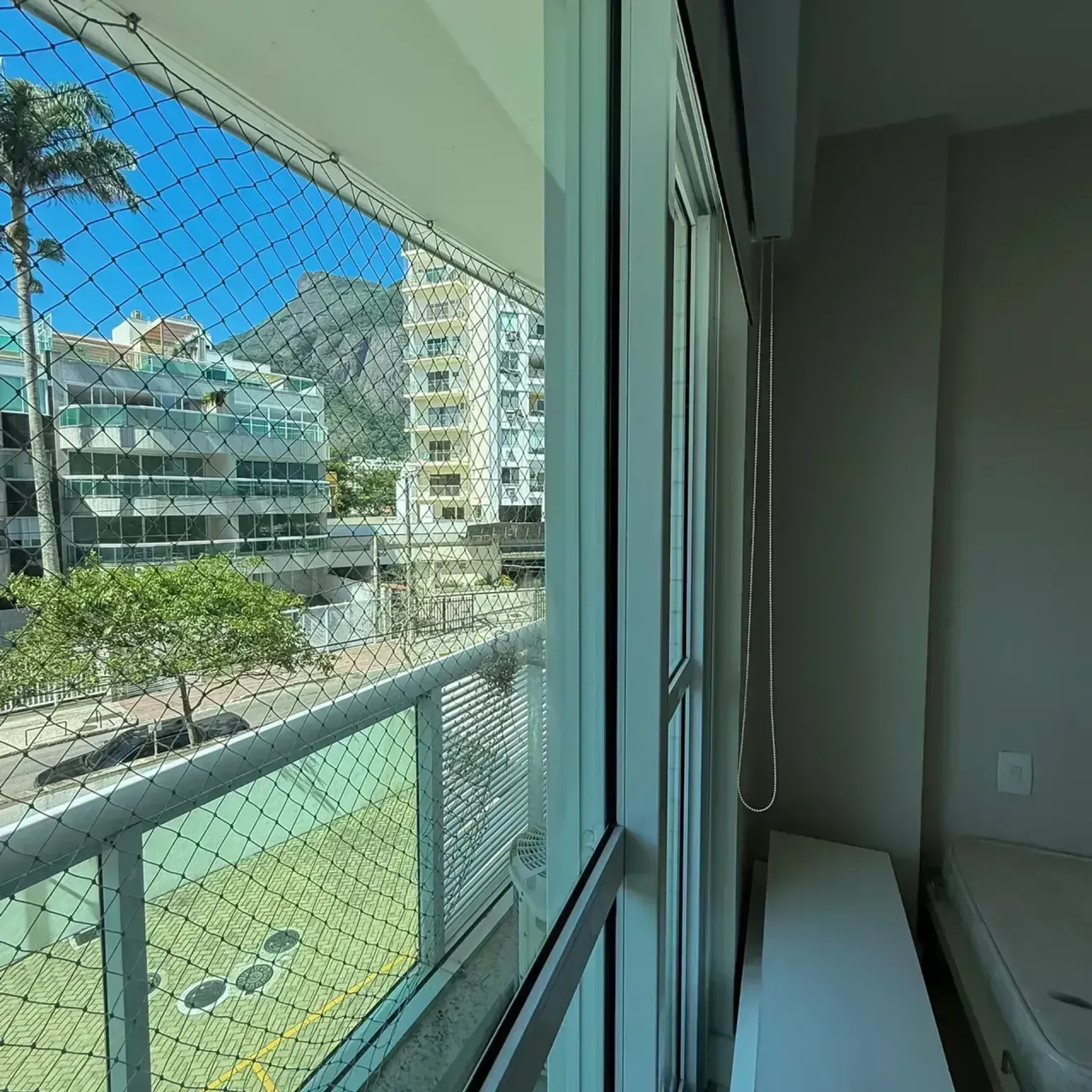 85 m² apartment with 2 bedrooms and 3 bathrooms — photo 6