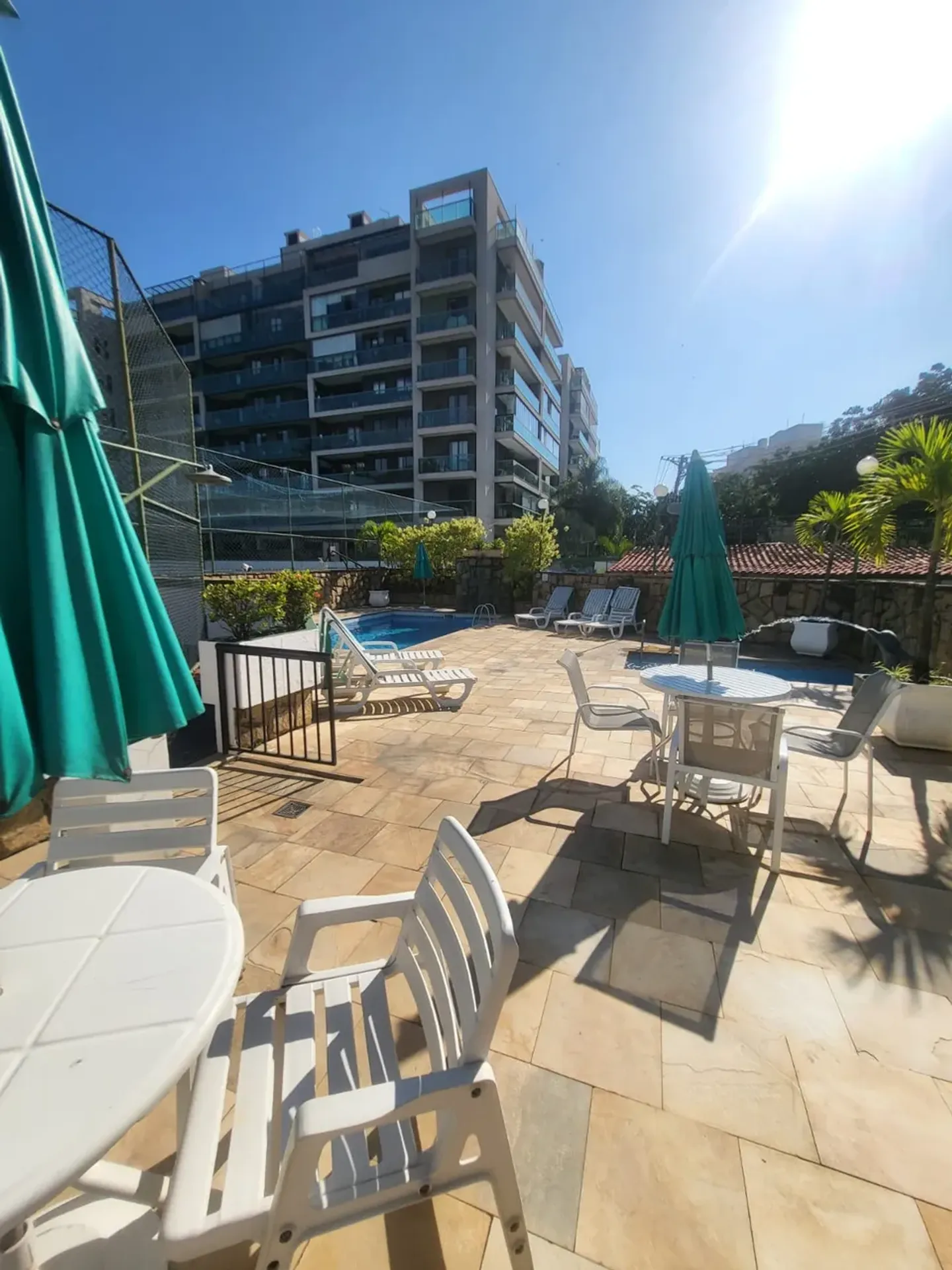 Furnished 126 m² apartment with 3 bedrooms and gas kitchen — photo 16