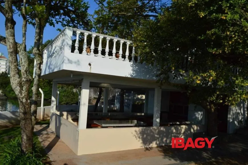 Apartment, 60 m², with a water view — photo 19