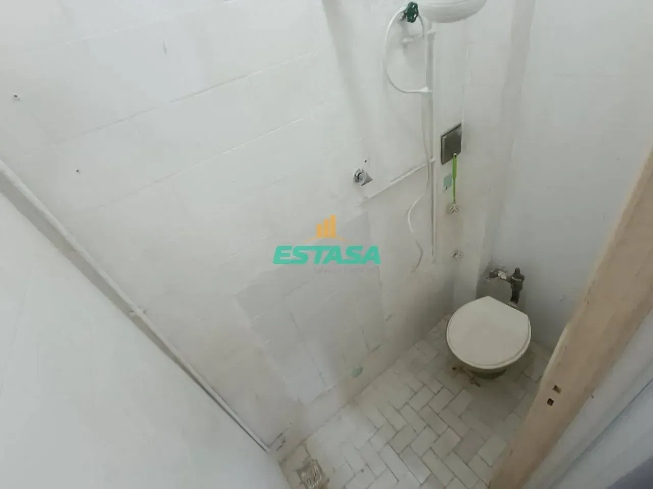 Дерев'яна підлога або ламінат та 2 спальні: квартира 75 м² — photo 20