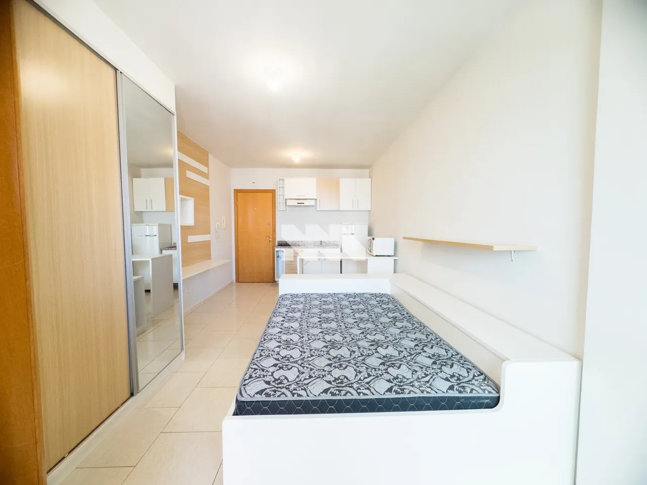 1-bedroom apartment with balcony and open-plan kitchen — photo 16